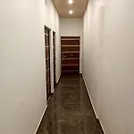 Om Kashi Pg Guest House