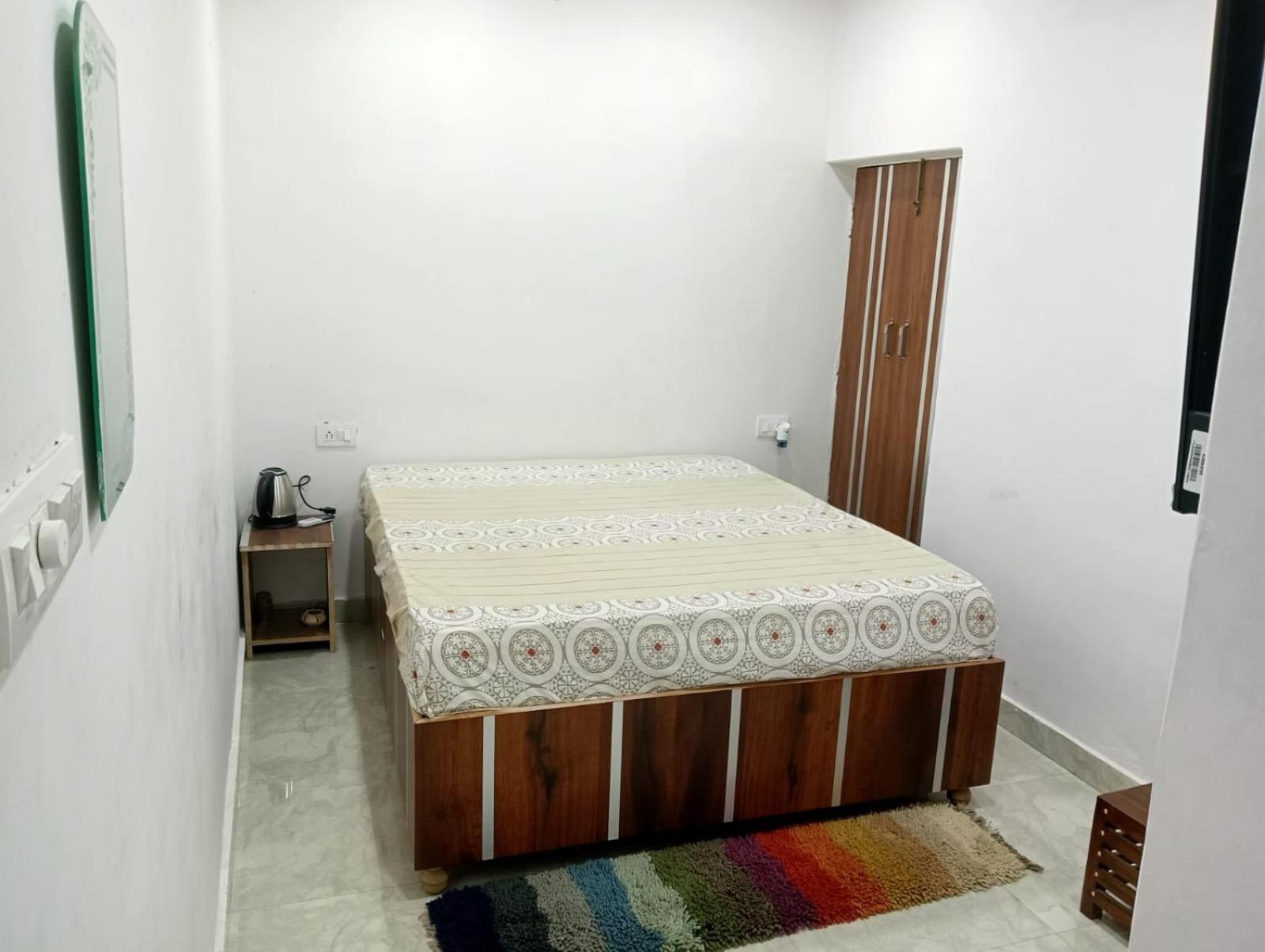 Om Kashi Pg Homestay *